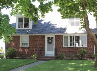 80 Willard St, Dedham, MA 02026