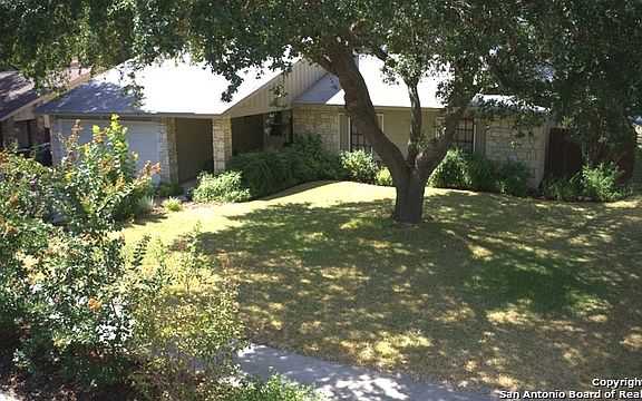 3rd image of 5871 Oak Run St