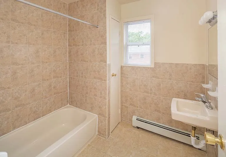 Lakeview Gardens — Photo 14