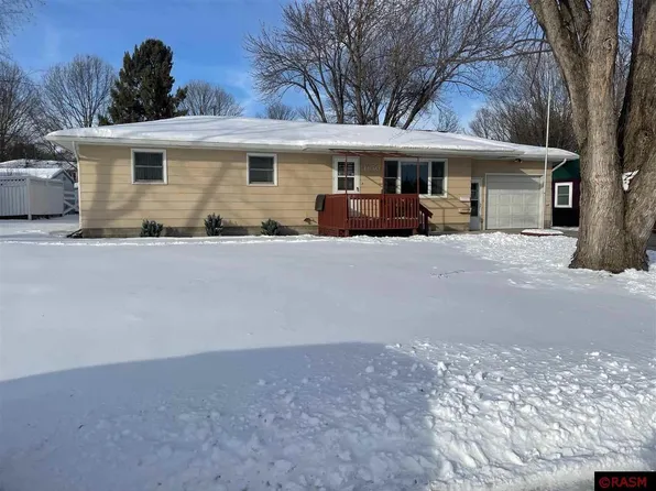 1650 S 3rd St, Saint Peter, MN 56082