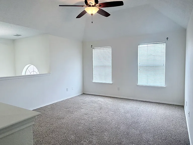 10105 Samantha Dr — Photo 21