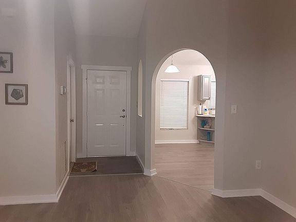 4th image of 600 Cricket Hollow Ln