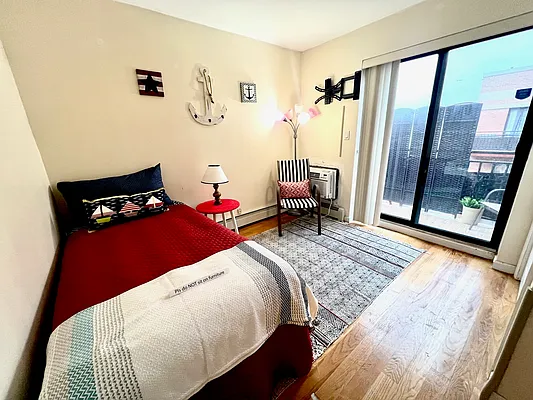 Sold by Voro, LLC | media 18