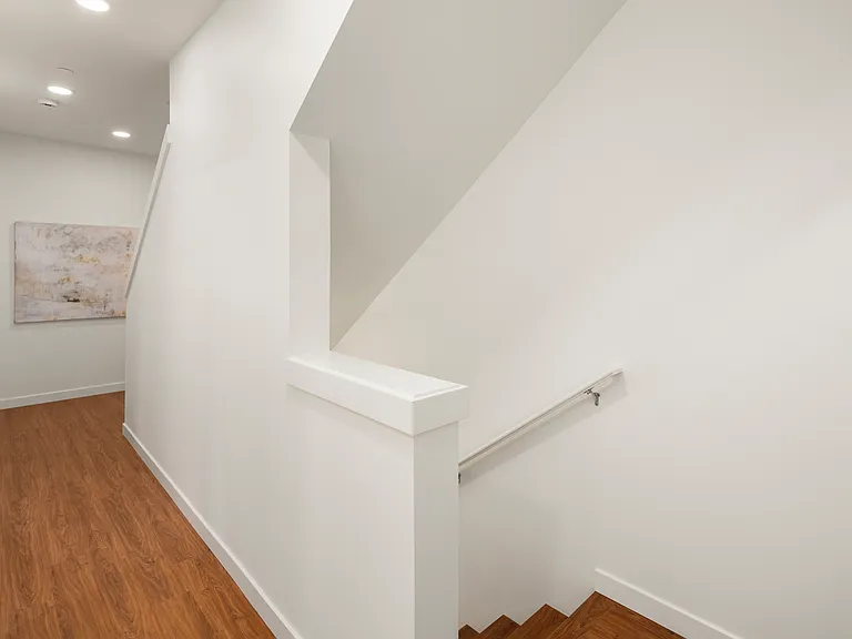 2809 Clare Ave — Photo 25