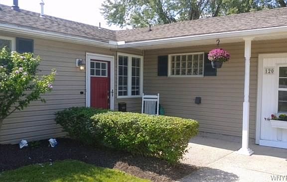 4th image of 120 Cheryl Ln