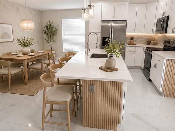 5th image of 600 Abaco Ct