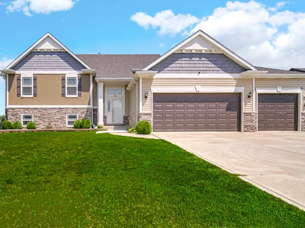 2886 W 83rd Ln, Merrillville, IN 46410