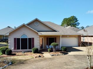 515 Biscayne Cv W, Clinton, MS 39056