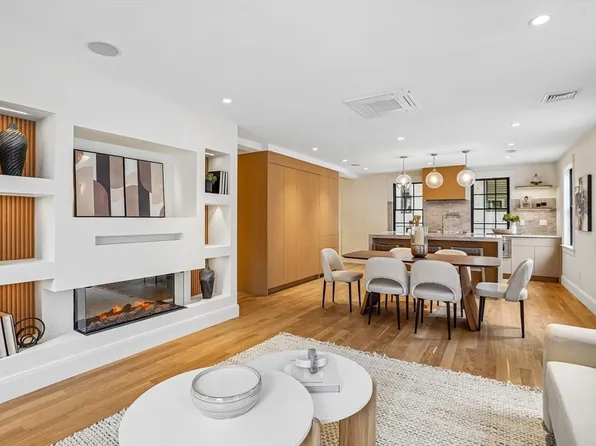 11 Mount Auburn St #A, Cambridge, MA 02138
