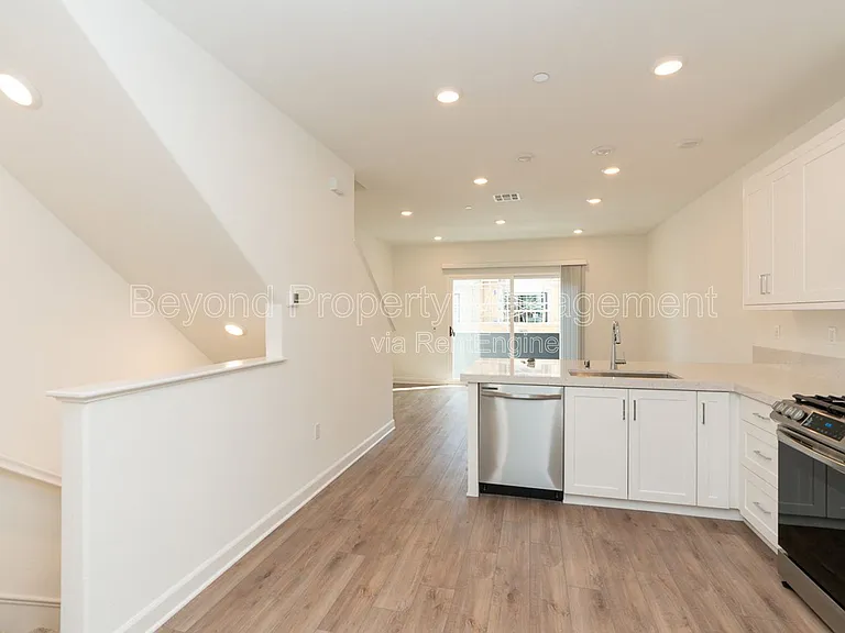 2126 Senita Dr — Photo 4