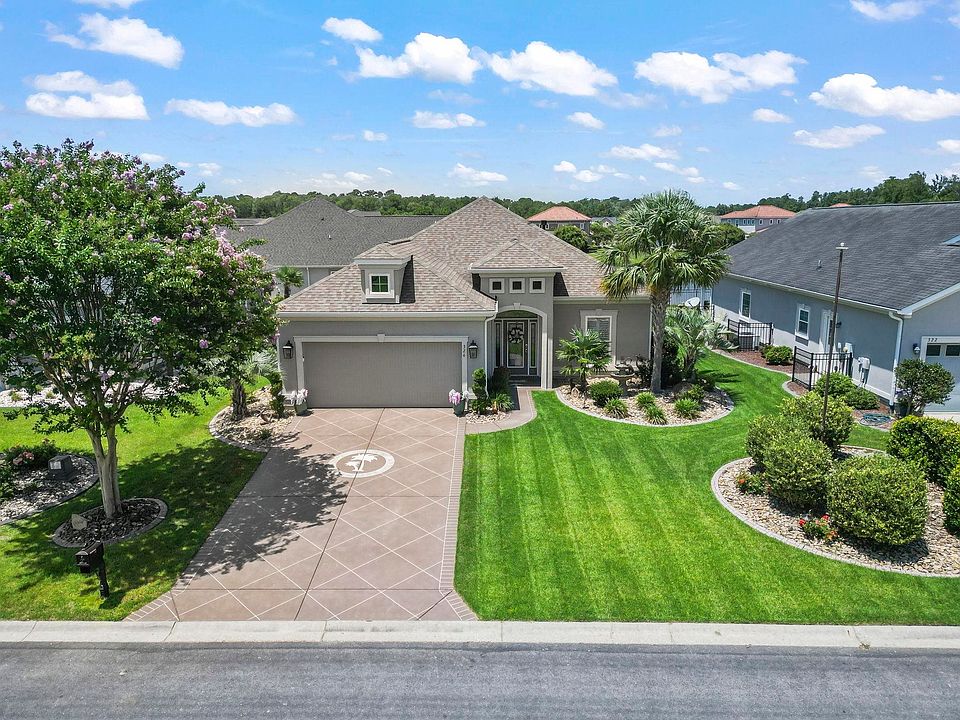 1st image of 326 Mesa Grande Dr.