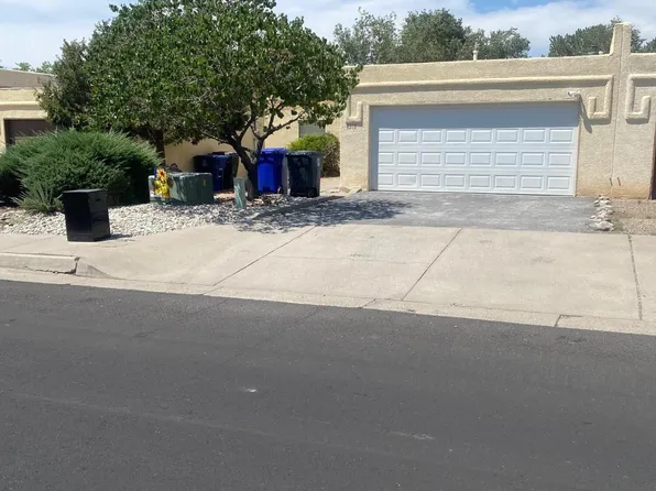 8313 San Joaquin Ave SE, Albuquerque, NM 87108