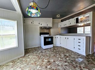 574 County Road 1905a, Jacksonville, TX