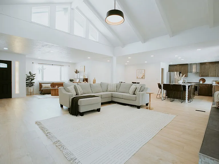 9514 Avenida Del Oso NE — Photo 25