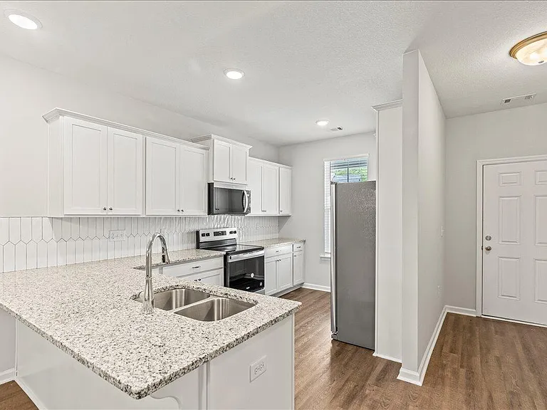 137 Copper Ridge Rd — Photo 6