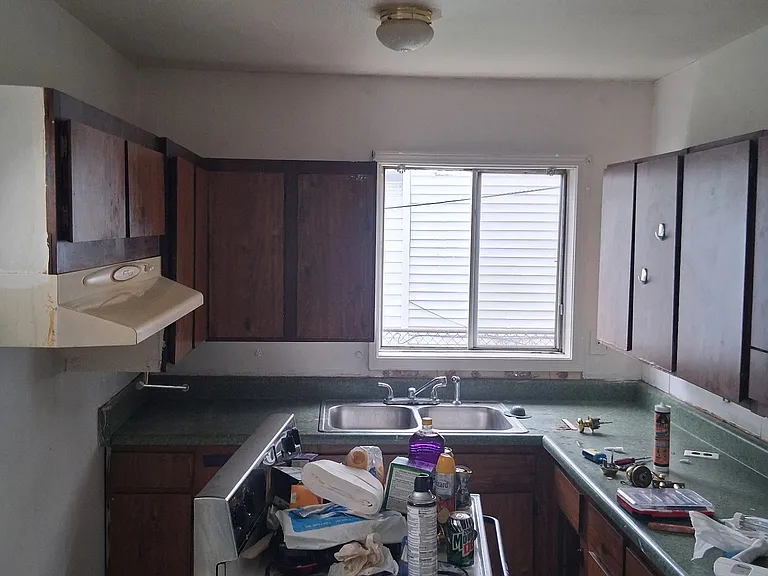 826 Huffman Ave — Photo 5