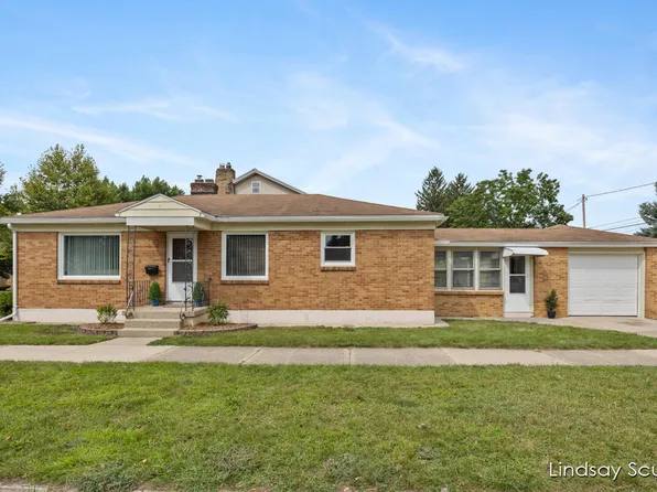 1101 Lake Michigan Dr NW, Grand Rapids, MI 49504
