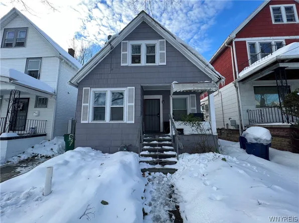 132 Carl St, Buffalo, NY 14215