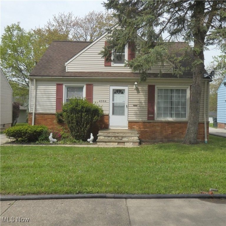 Real estate listing image
