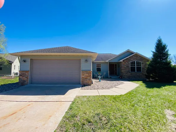 645 Lake View Ave, Merrimac, WI 53561