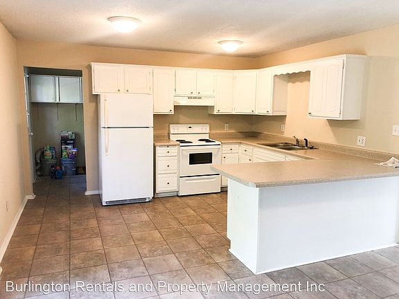 5th image of 447 McPherson Dr
