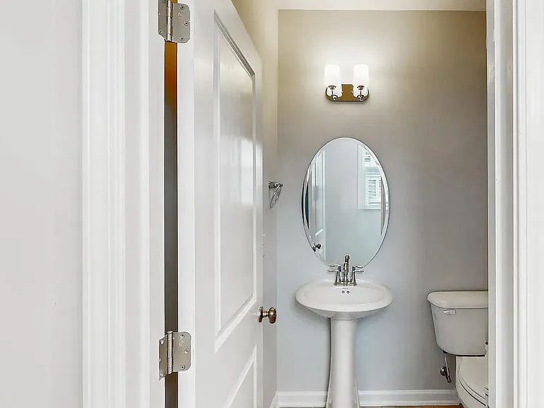 2721 Hunter Woods Dr — Photo 10