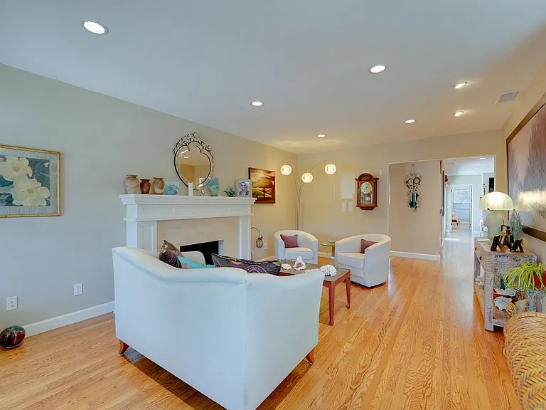 8139 Paseo Del Ocaso — Photo 22