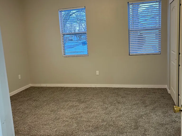 1353 Mulberry St — Photo 6