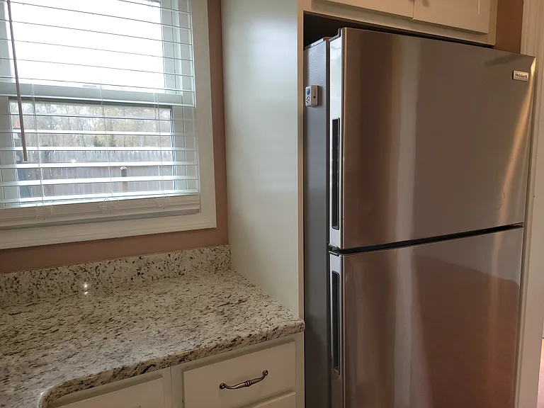 135 W Main St #5 — Photo 18
