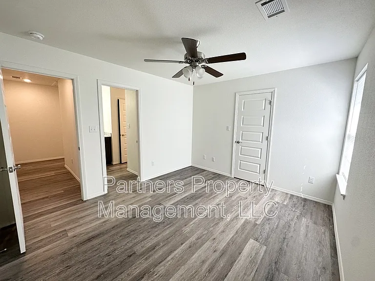 779 S Rupple Rd #1 — Photo 12