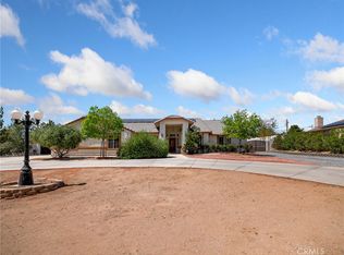 19224 Roanoke Rd, Apple Valley, CA 92307