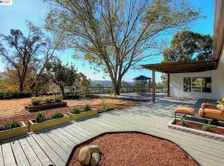 4023 Star Ridge Rd, Hayward, CA 94542