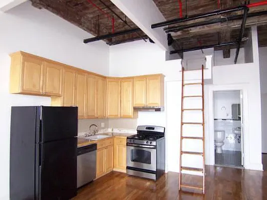 Rented by Dream Space Realty | media 6