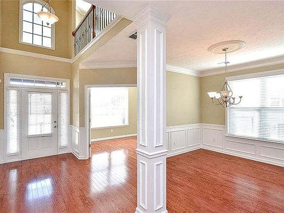 3rd image of 3413 Park Estates Ln