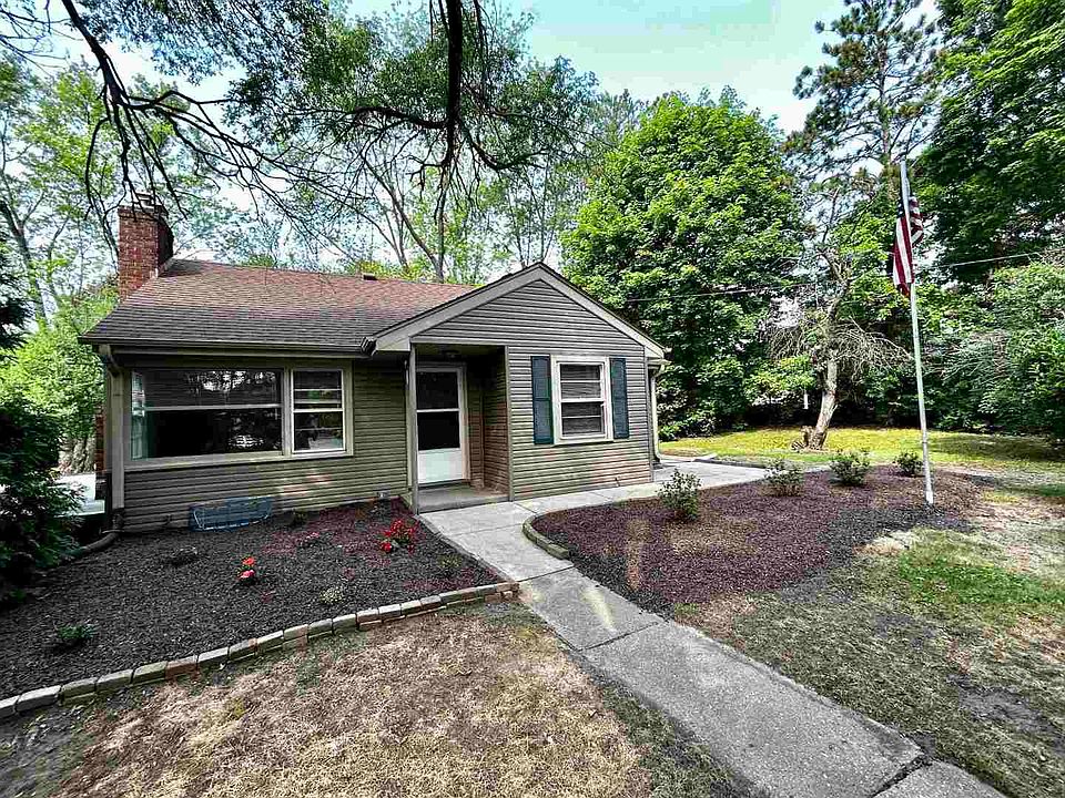 1st image of 4713 E Lawn Dr