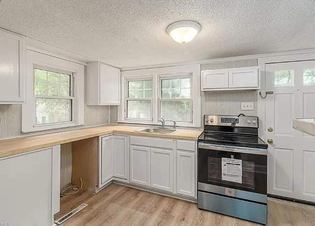 1006 Junia Ave — Photo 10