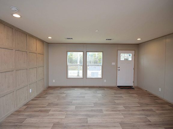 4th image of 1069 Wild Rose Ct