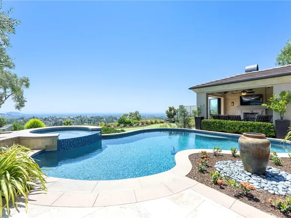 5402 E Versaille Ct, Orange, CA 92867