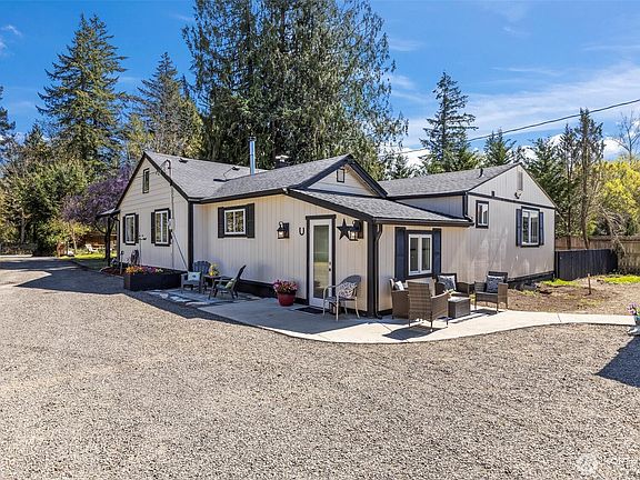 2nd image of 15115 Martinson Road SE