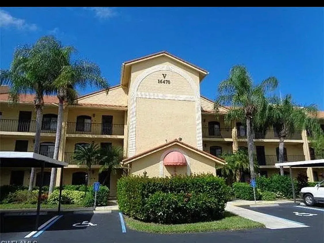 2 bed, 1216 sqft, $2,100 — Photo 2