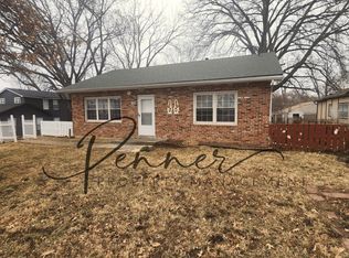 811 S Hardy Ave, Independence, MO 64053