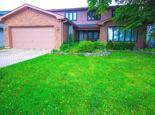 731 Eastchester Rd, Wheeling, IL 60090