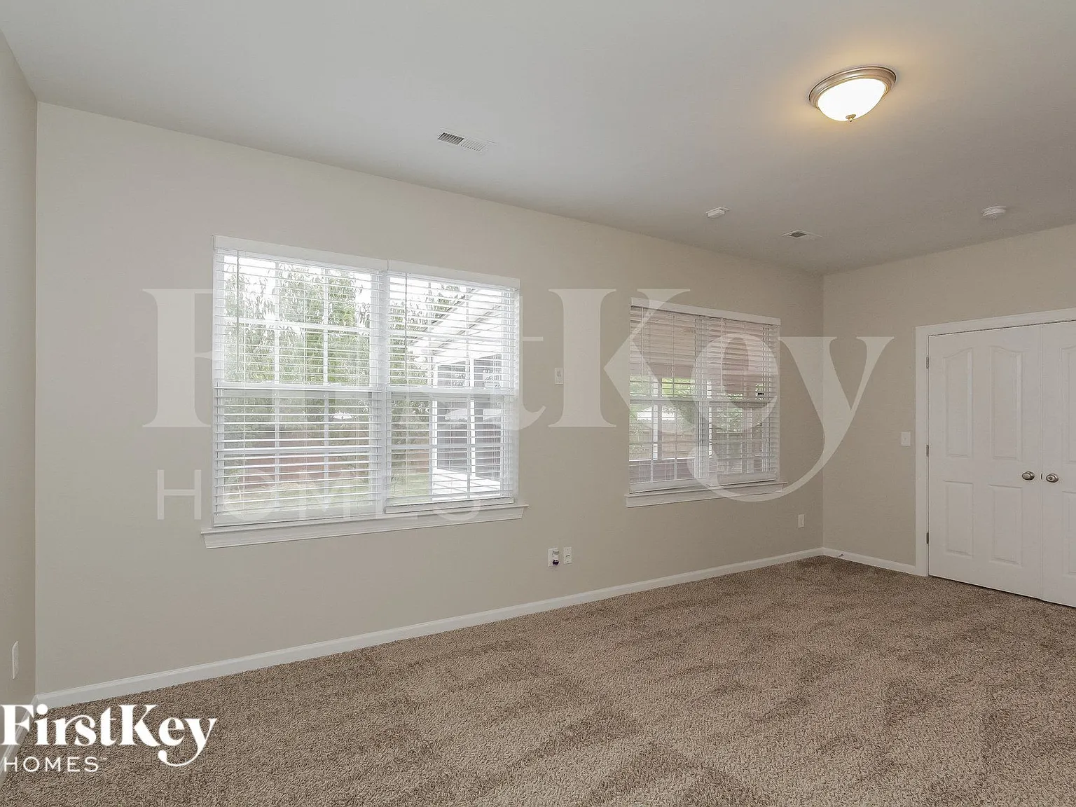 5 bed, 3.0 bath, 2759 sqft, $3,420 — Photo 3