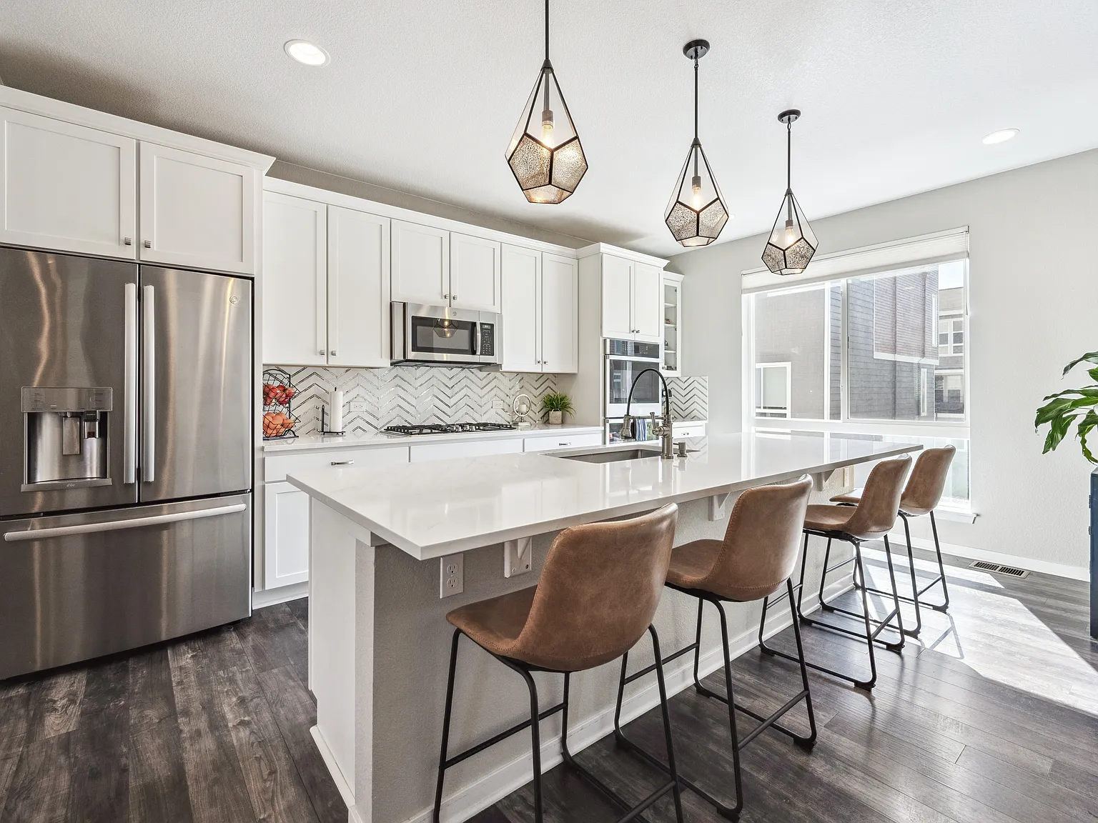 2 bed, 1829 sqft, $2,995 — Photo 3
