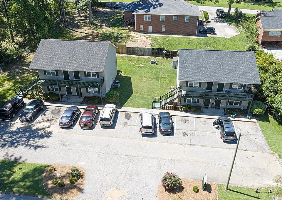 1st image of 217 Durst Ave E