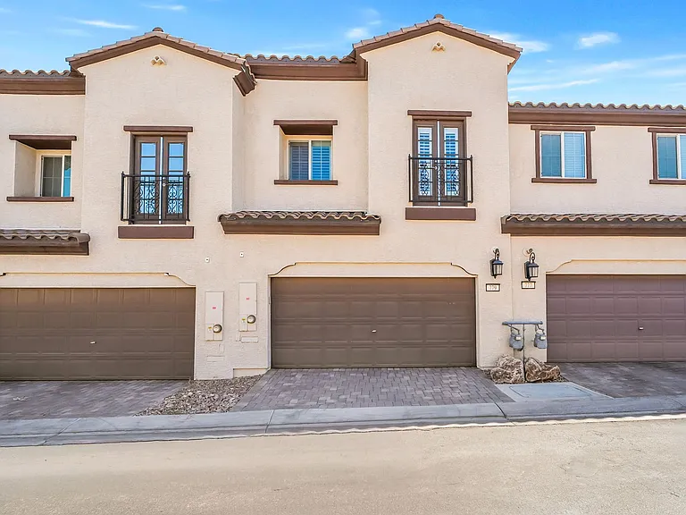 779 Omaggio Pl — Photo 22