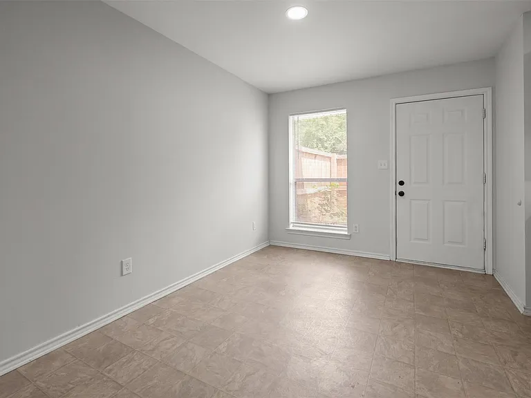 17416 FM 2493 — Photo 10
