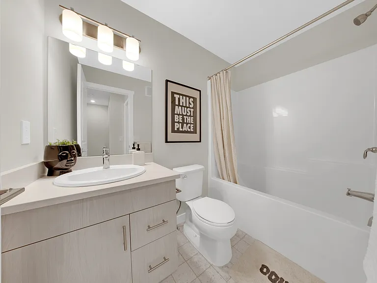 110 Baltzan Blvd — Photo 39