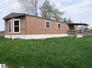 884 N Bishop Rd, Sterling, MI 48659