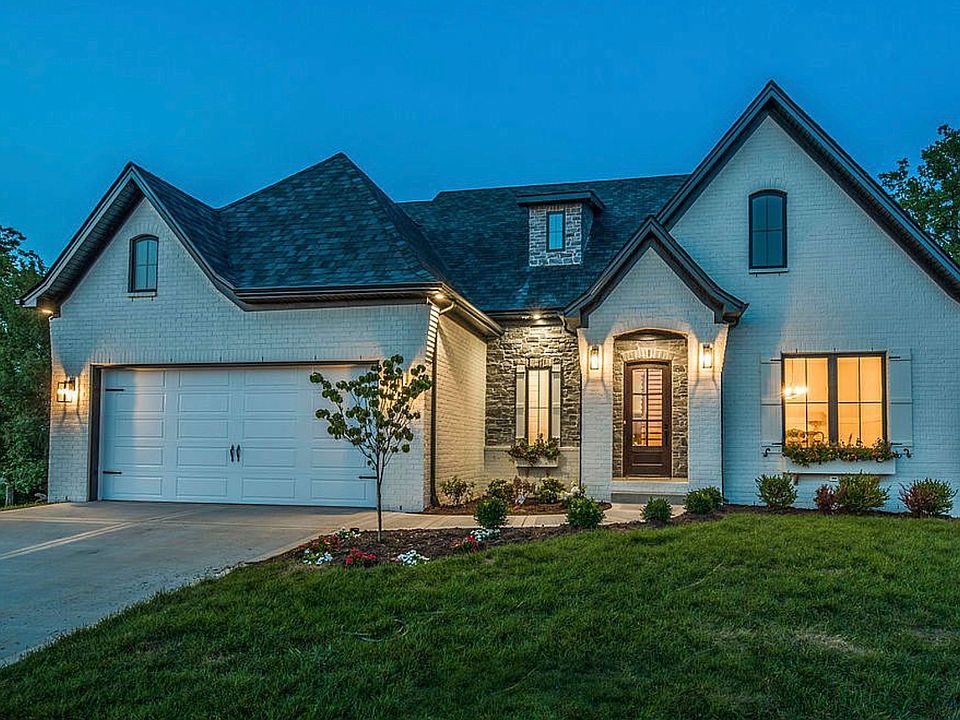 1st image of 997 Crestfield Ln